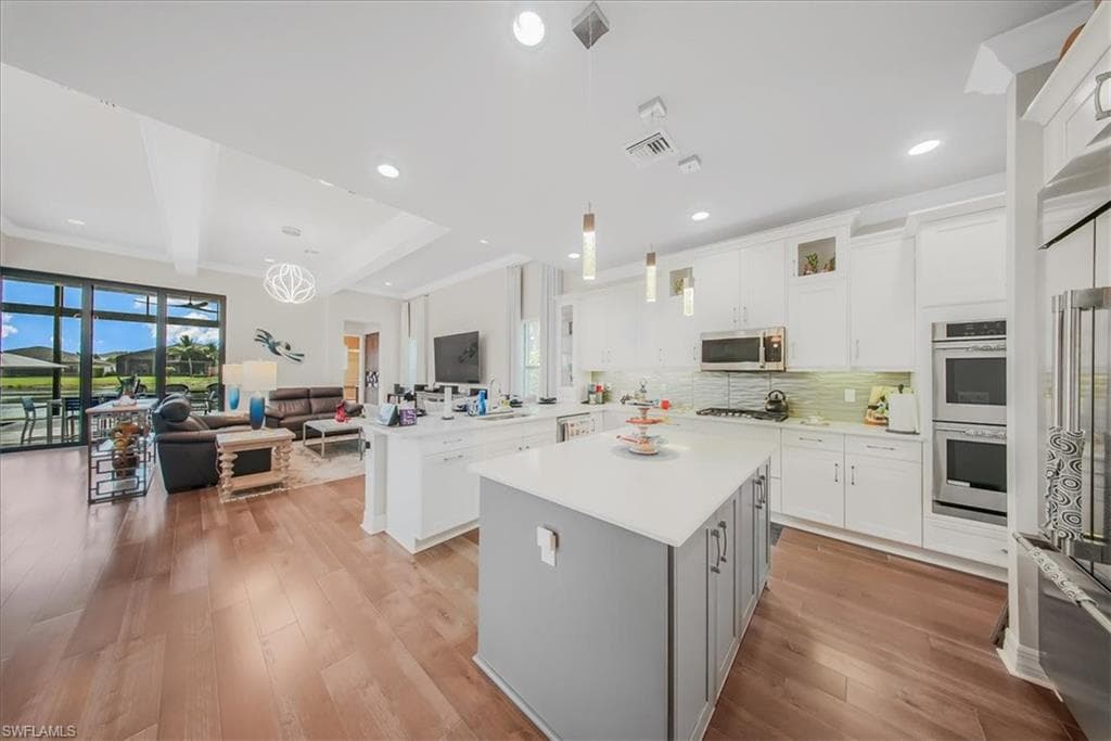 4616 Azalea Dr, Naples, FL 34119-6