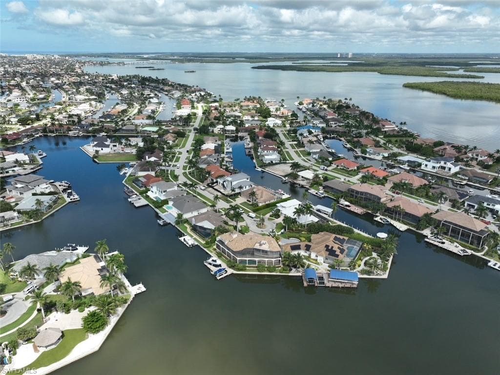 159 Dan River Ct, Marco Island, FL 34145-8