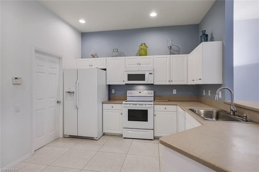 9115 Estero River Cir, Estero, FL 33928-8