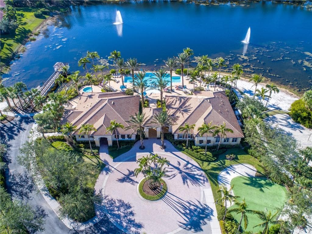 1878 Tarpon Bay Dr S 205, Naples, FL 34119-18