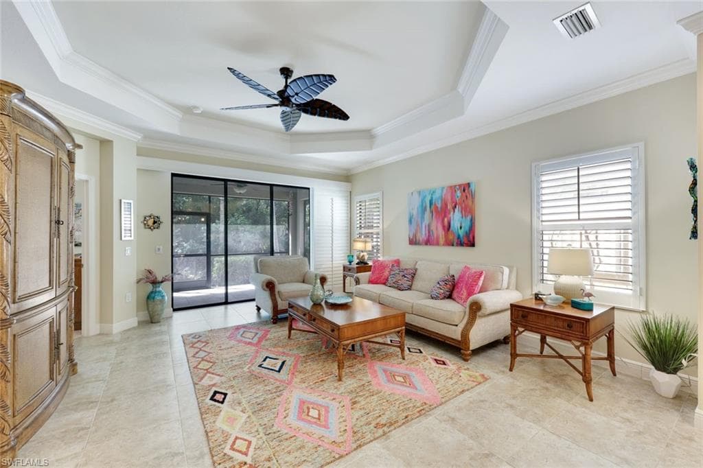 10069 Antori Dr, Estero, FL 33928-5