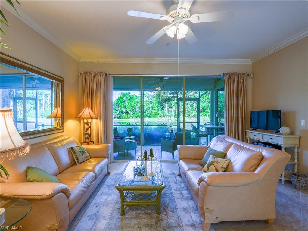 1015 Tarpon Cove Dr 1403, Naples, FL 34110-8