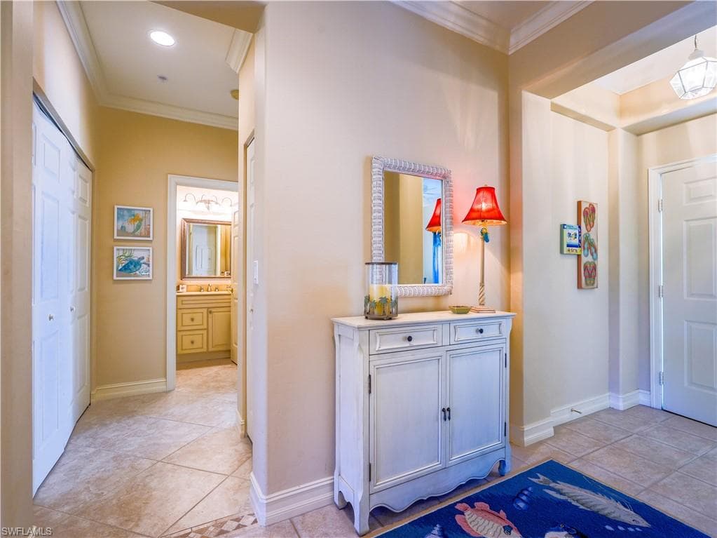 1015 Tarpon Cove Dr 1403, Naples, FL 34110-20