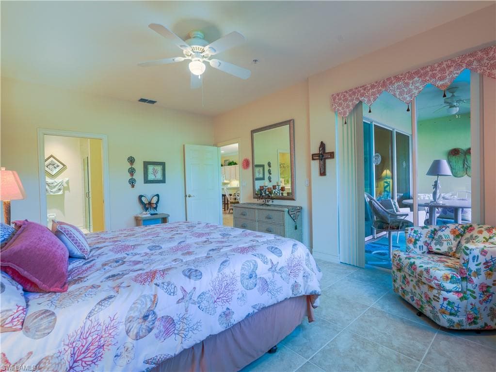 1015 Tarpon Cove Dr 1403, Naples, FL 34110-23