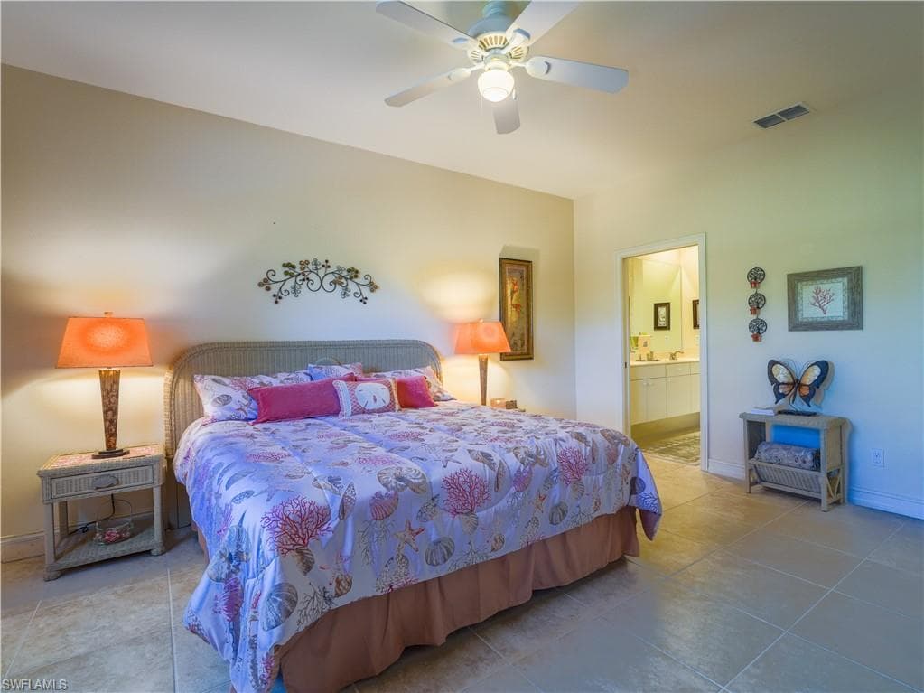 1015 Tarpon Cove Dr 1403, Naples, FL 34110-24