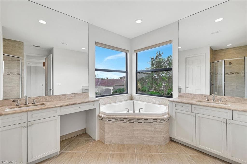 3430 Tigris Ln, Naples, FL 34119-23