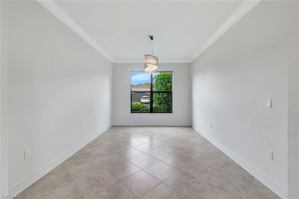 3430 Tigris Ln, Naples, FL 34119-25