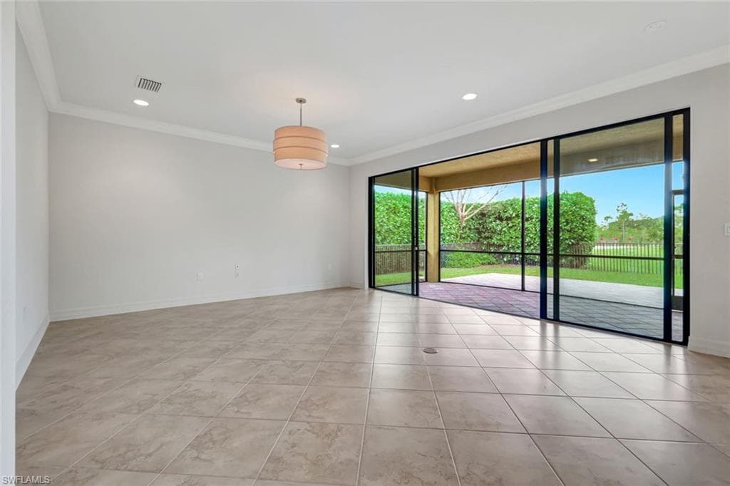 3430 Tigris Ln, Naples, FL 34119-5