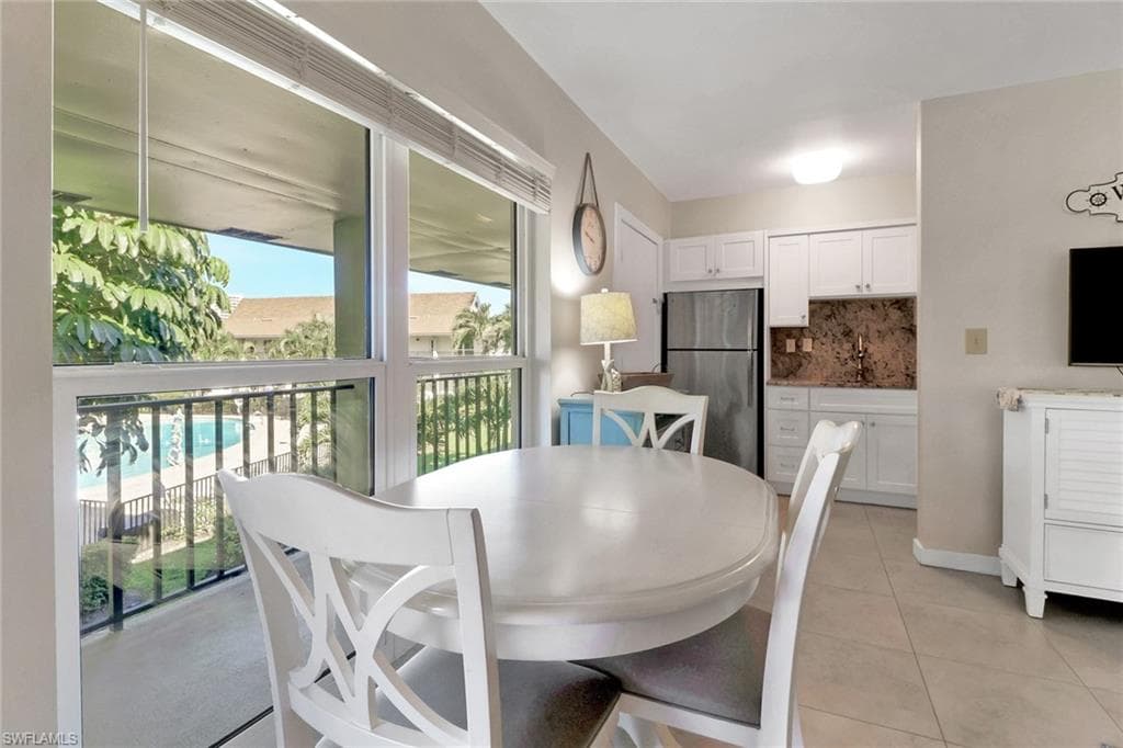 235 Seaview Ct B10, Marco Island, FL 34145-10