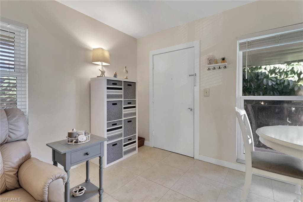 235 Seaview Ct B10, Marco Island, FL 34145-23