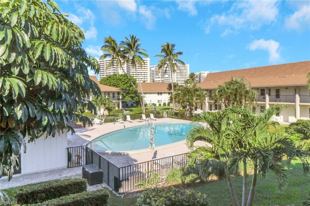 235 Seaview Ct B10, Marco Island, FL 34145-24