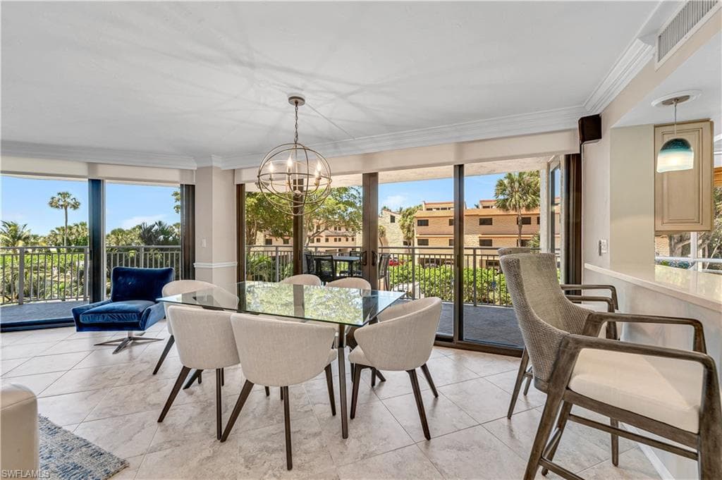 520 Collier Blvd 206, Marco Island, FL 34145-11