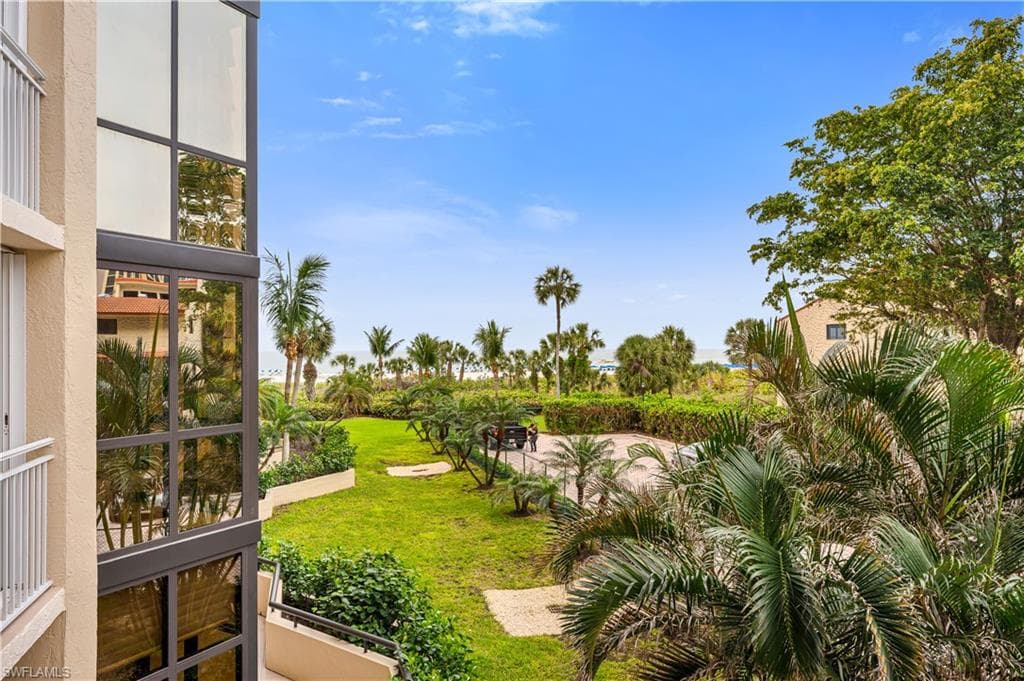 520 Collier Blvd 206, Marco Island, FL 34145-21