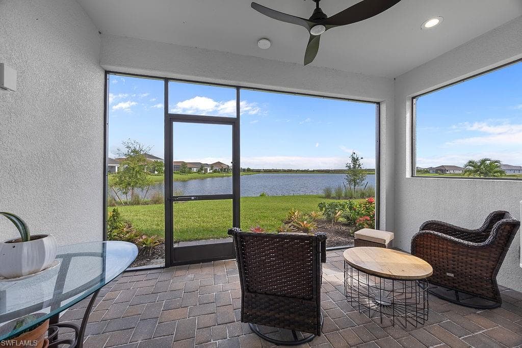 4584 Centaurus Cir, Naples, FL 34120-28
