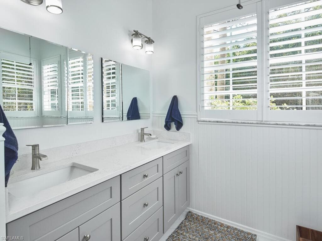 114 Amblewood Ln 9-903, Naples, FL 34105-12