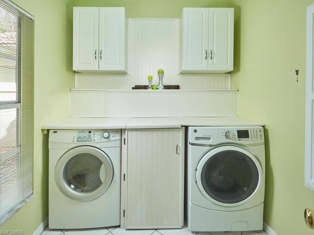 114 Amblewood Ln 9-903, Naples, FL 34105-18