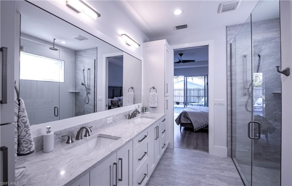 662 105th Ave N, Naples, FL 34108-17