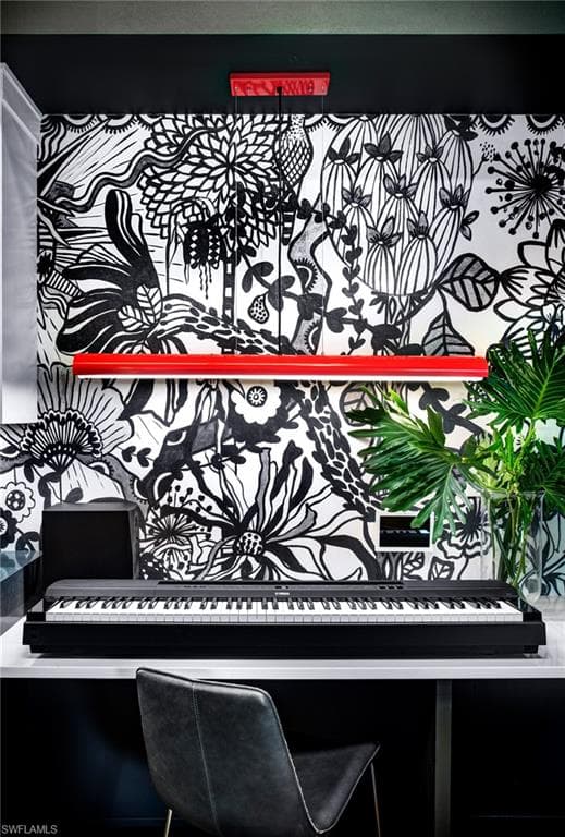 5880 Shirley St 208, Naples, FL 34109-15