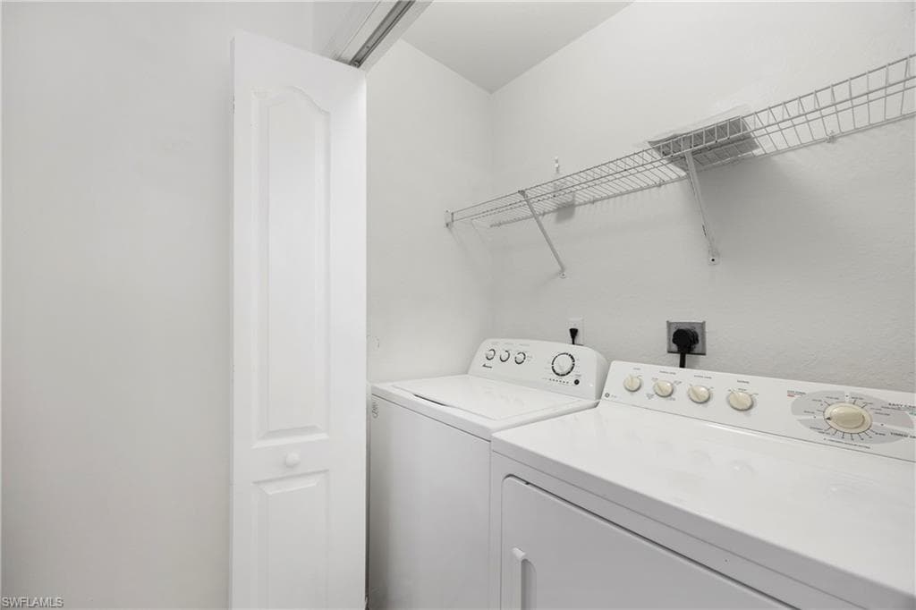 8550 Kingbird Loop 615, Estero, FL 33967-13