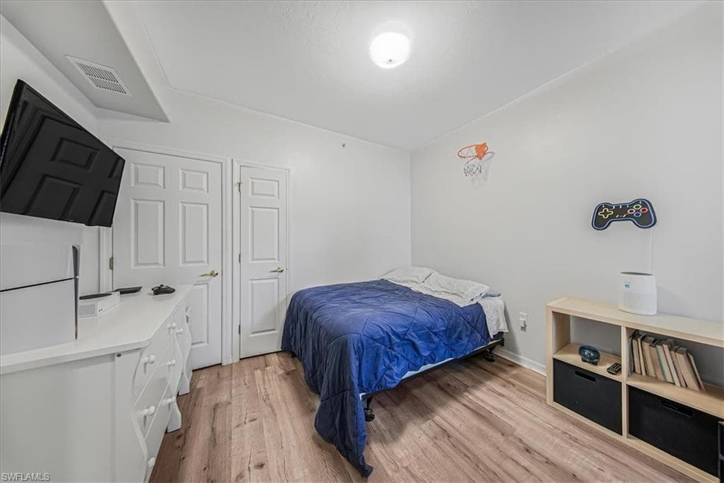 1350 Henley St 1503, Naples, FL 34105-19