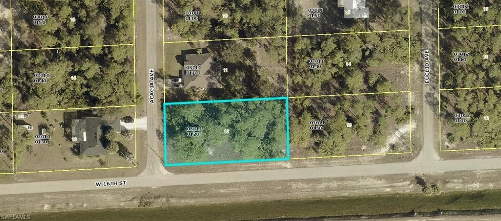 1600 Acacia Ave, Lehigh Acres, FL 33972-1