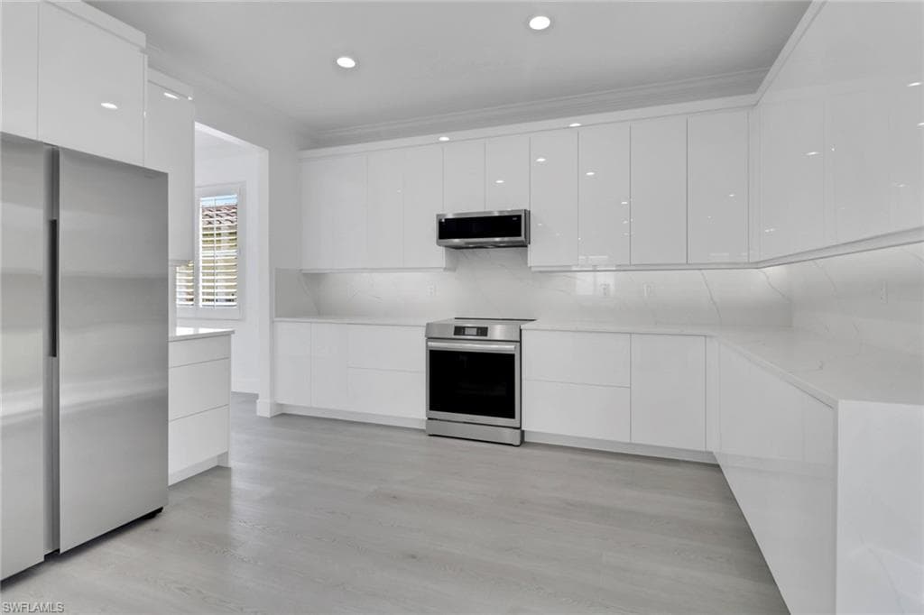 20522 Ardore Ln, Estero, FL 33928-9