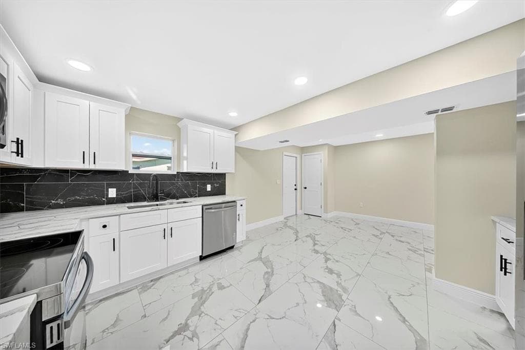 1436 25th Ter, Cape Coral, FL 33904-10