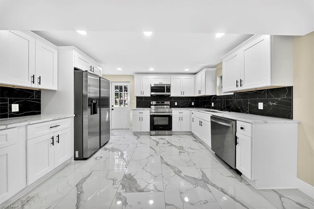 1436 25th Ter, Cape Coral, FL 33904-11