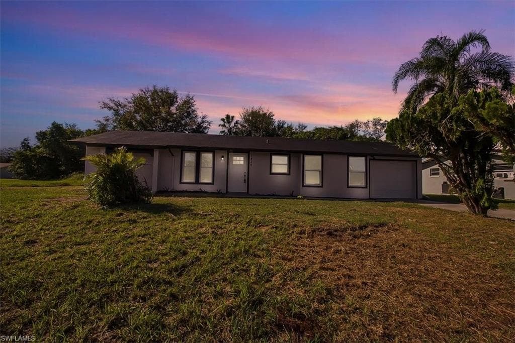 1436 25th Ter, Cape Coral, FL 33904-1