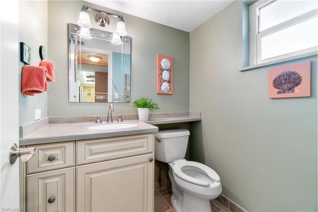 838 Elkcam Cir 208, Marco Island, FL 34145-10