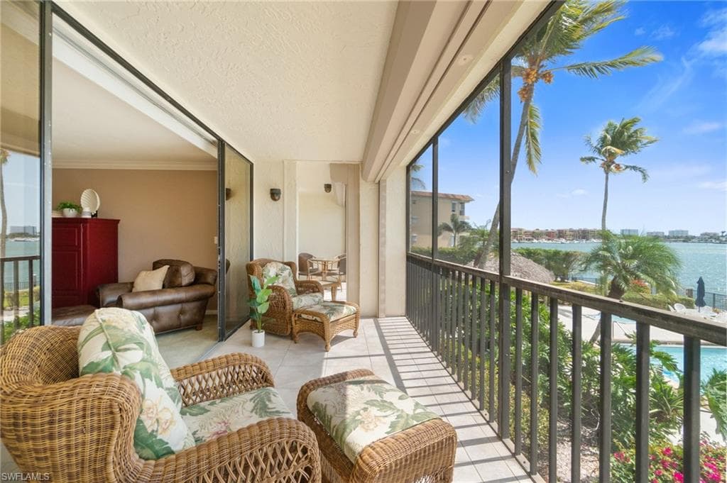 838 Elkcam Cir 208, Marco Island, FL 34145-20