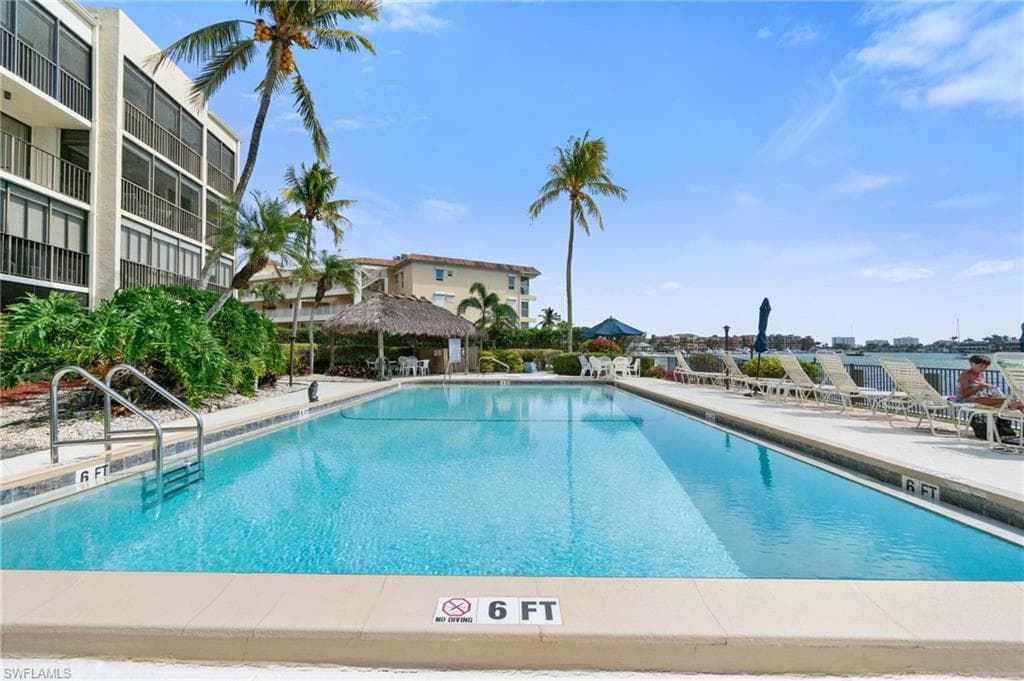 838 Elkcam Cir 208, Marco Island, FL 34145-25