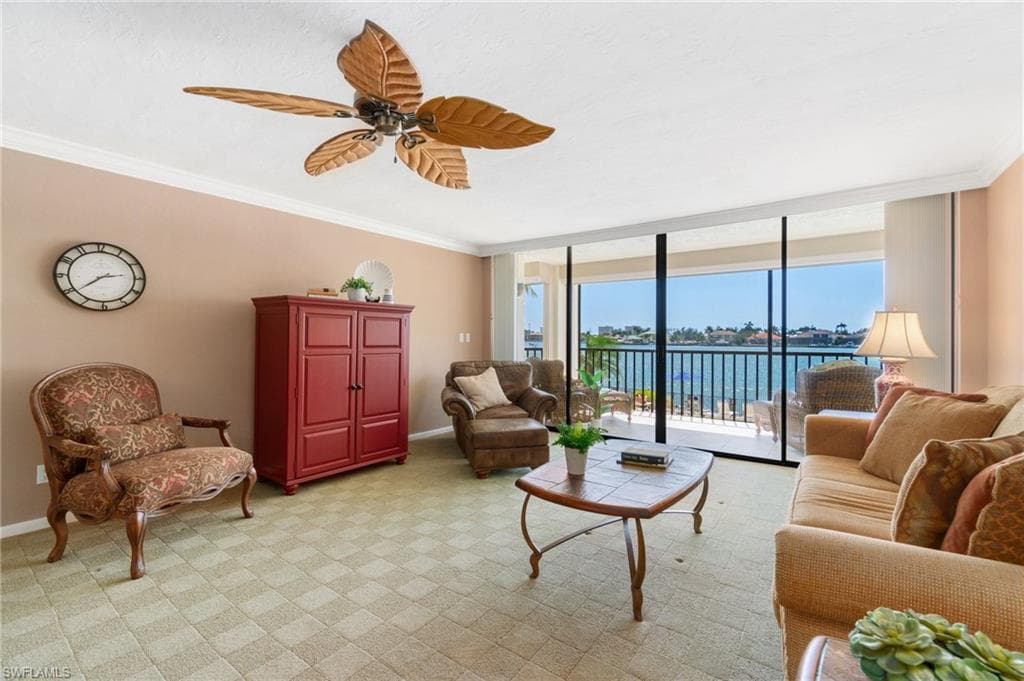 838 Elkcam Cir 208, Marco Island, FL 34145-2