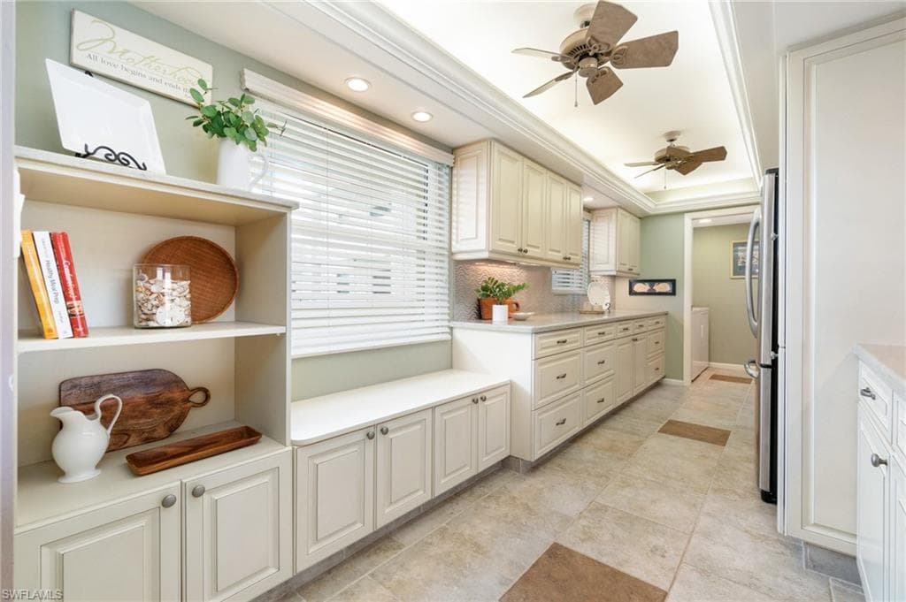 838 Elkcam Cir 208, Marco Island, FL 34145-5