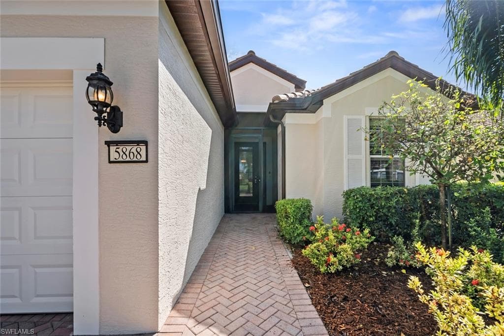 5868 Constitution St, Ave Maria, FL 34142-5