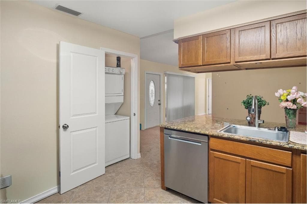 15437 Crystal Lake Dr, North Fort Myers, FL 33917-19