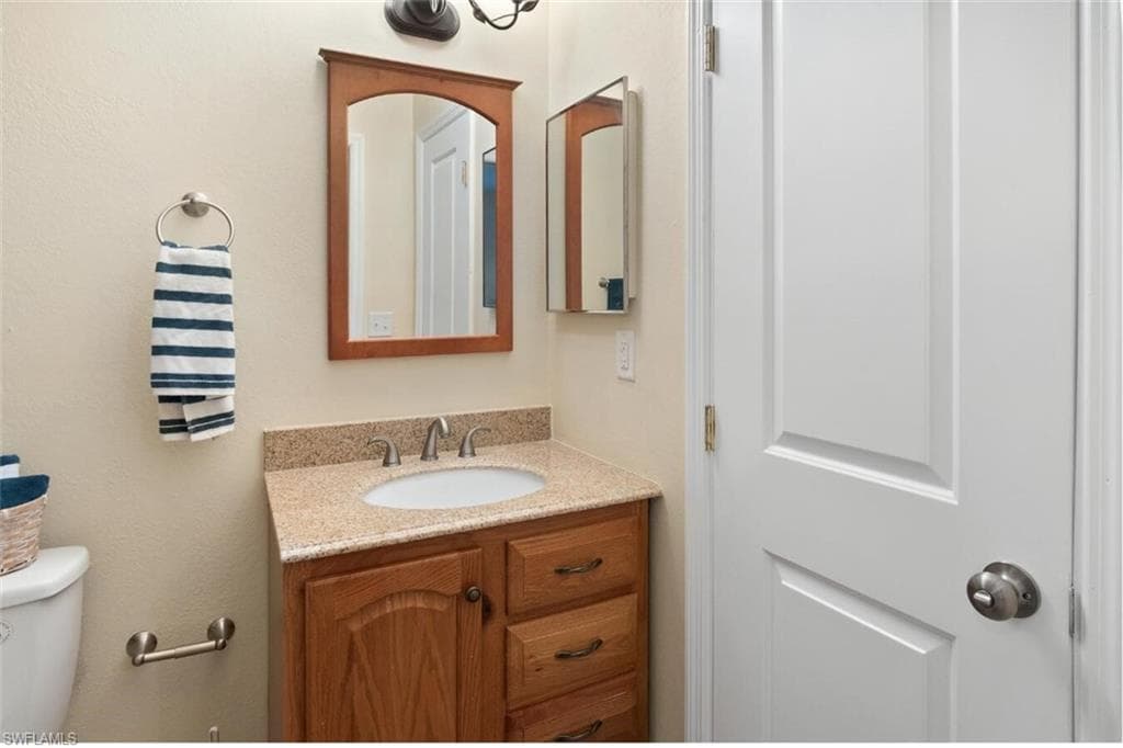 15437 Crystal Lake Dr, North Fort Myers, FL 33917-26