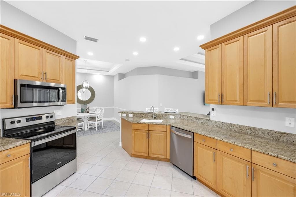 3126 Santorini Ct, Naples, FL 34119-25