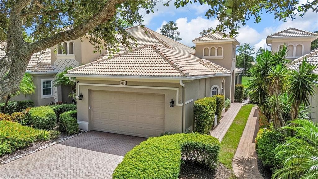 3126 Santorini Ct, Naples, FL 34119-1