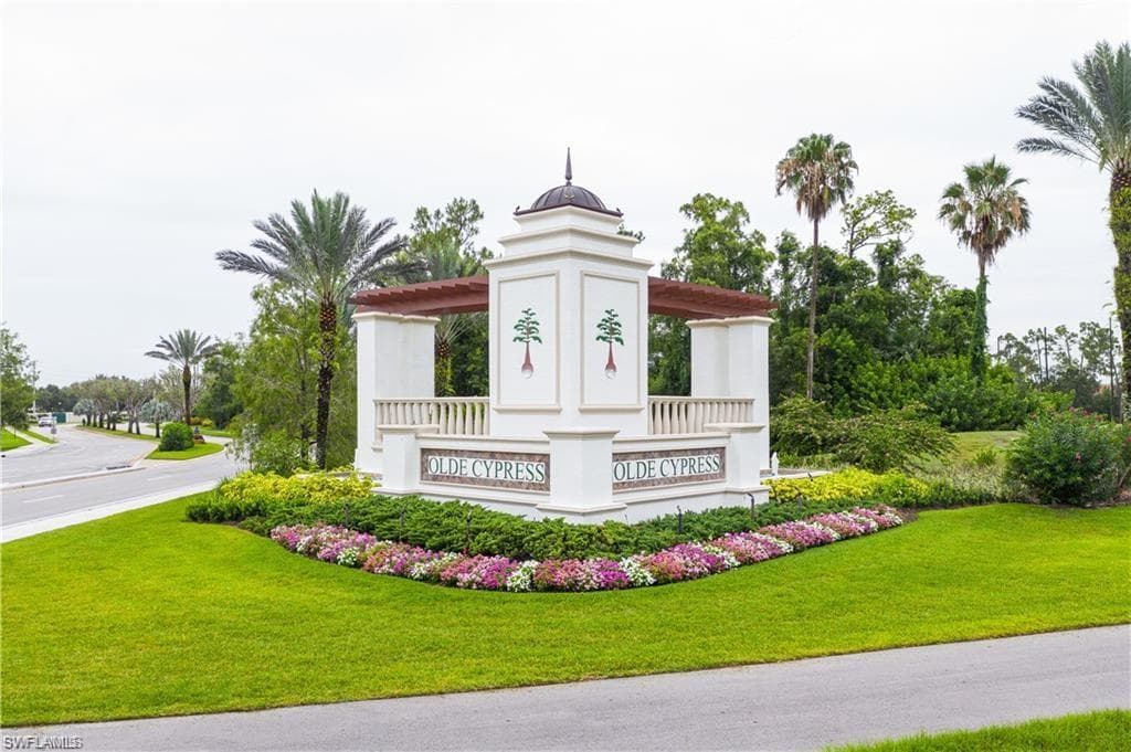 3126 Santorini Ct, Naples, FL 34119-41