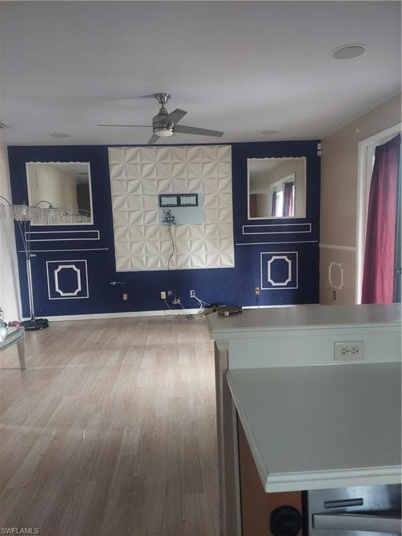 2876 Blossom Ct, Naples, FL 34120-8