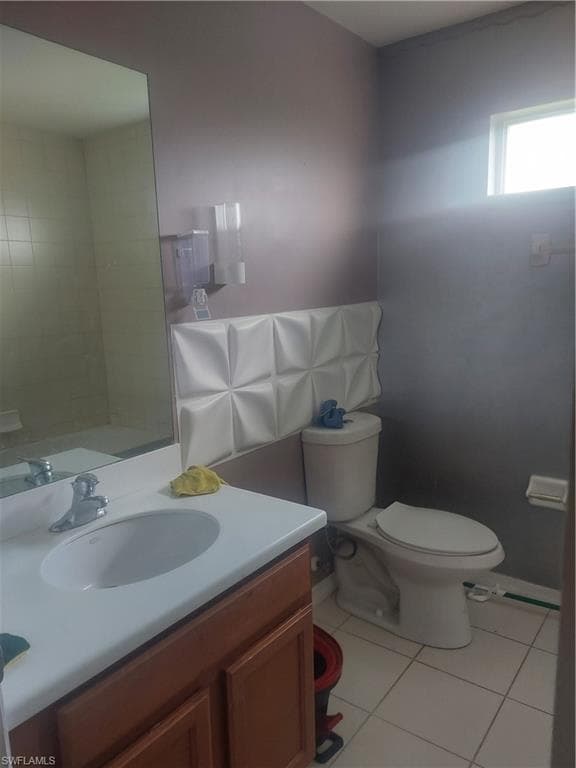 2876 Blossom Ct, Naples, FL 34120-16