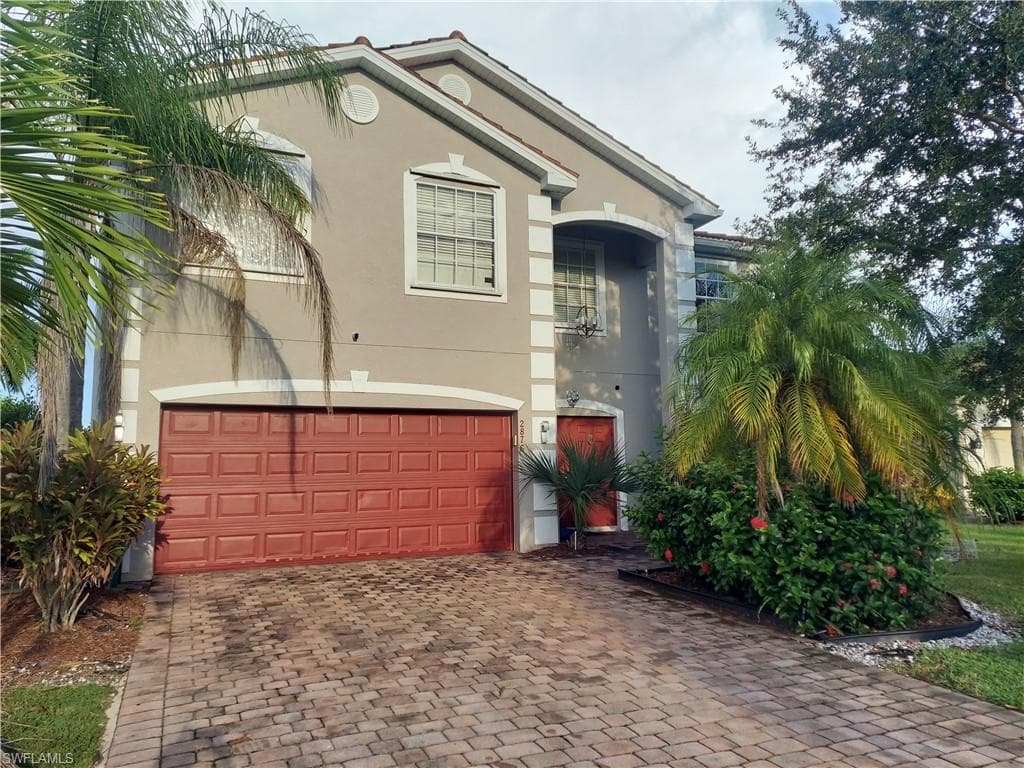 2876 Blossom Ct, Naples, FL 34120-3