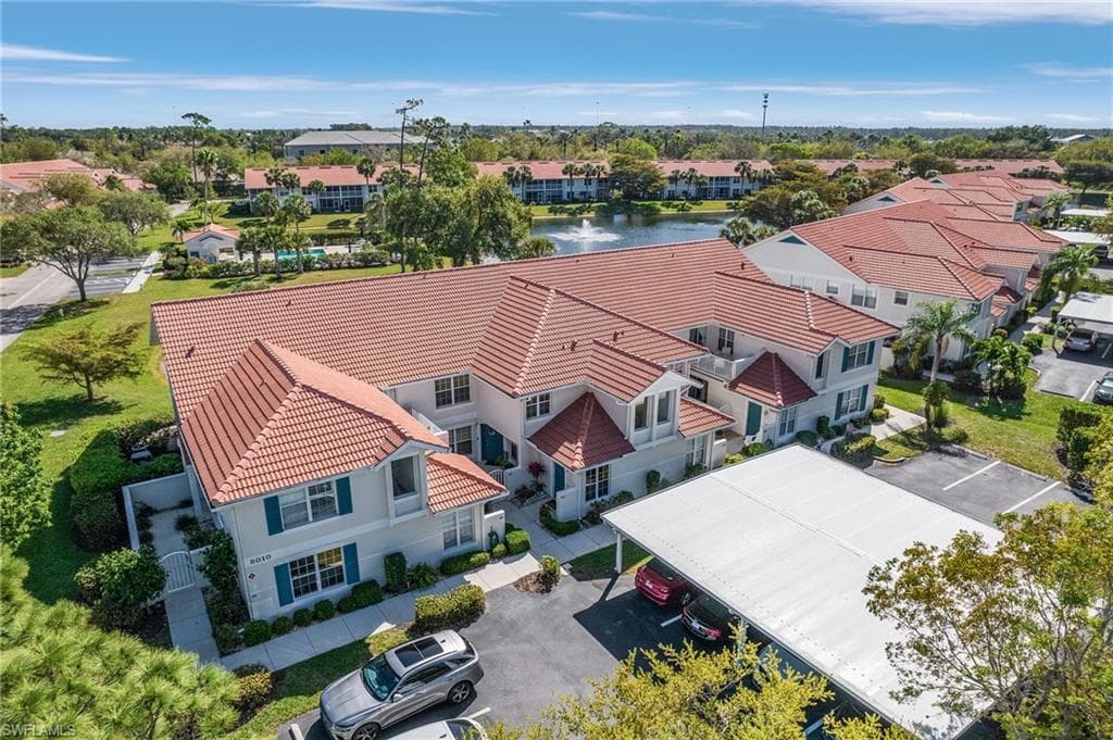 5010 Cedar Springs Dr 202, Naples, FL 34110-17