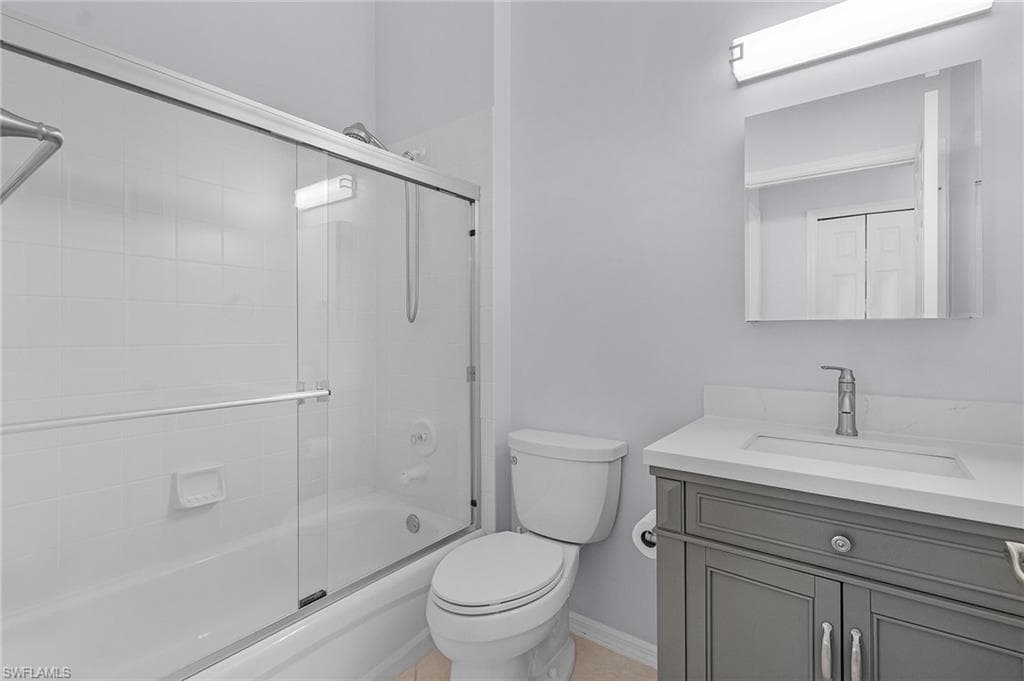 5010 Cedar Springs Dr 202, Naples, FL 34110-7