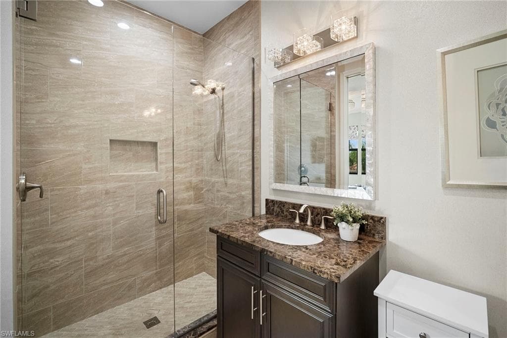 4450 Caldera Cir, Naples, FL 34119-20