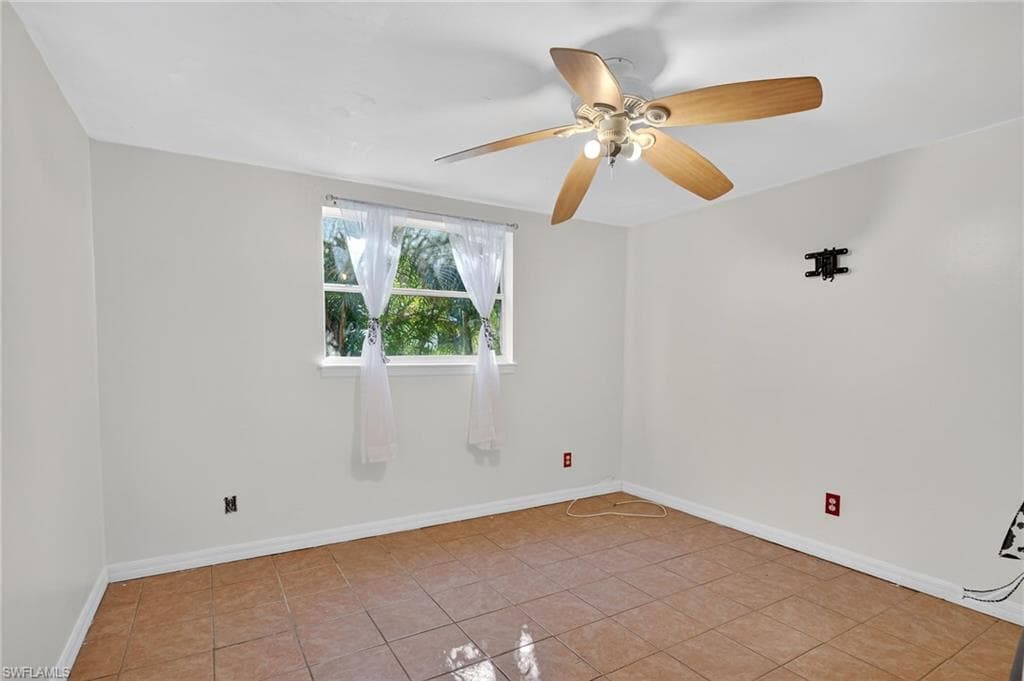 245 Hubbard Ave, North Fort Myers, FL 33917-17