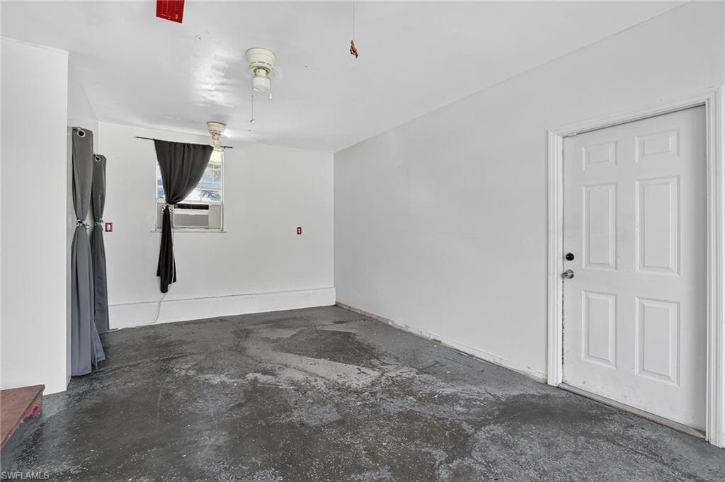 245 Hubbard Ave, North Fort Myers, FL 33917-25