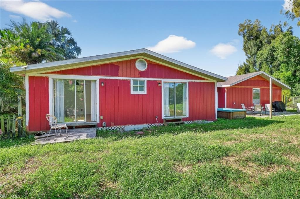 245 Hubbard Ave, North Fort Myers, FL 33917-27