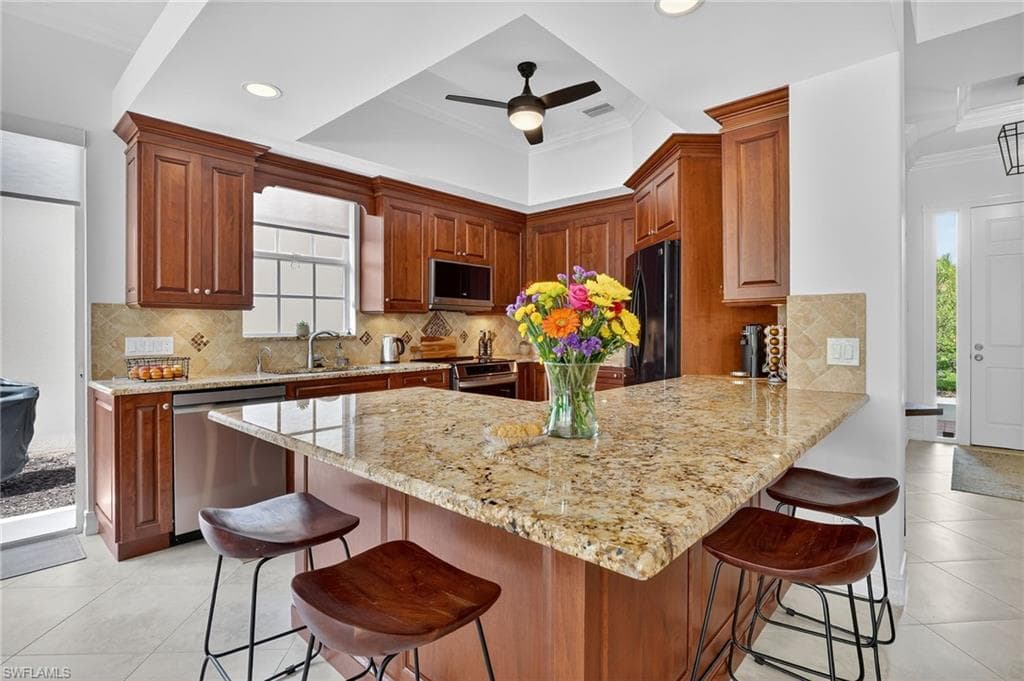 3234 Benicia Ct, Naples, FL 34109-12